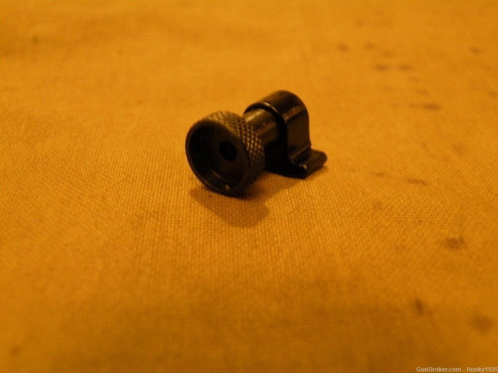 Aperture Sight and Holder-img-0