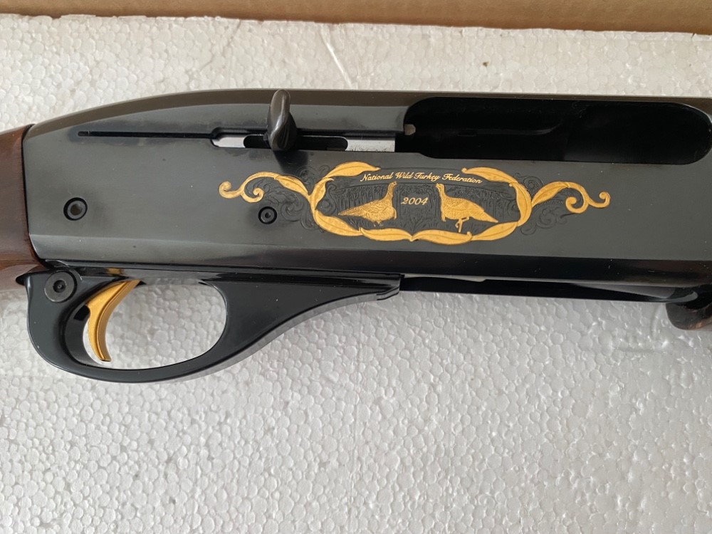 2004 Shotgun of the Year Remington 1100 Sporting 28 Gauge, New in Box  -img-24