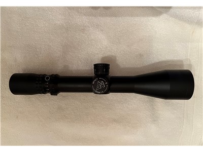 Nightforce NXS 2.5-10x42mm Scope, Mil-R Reticle  - With Extras!