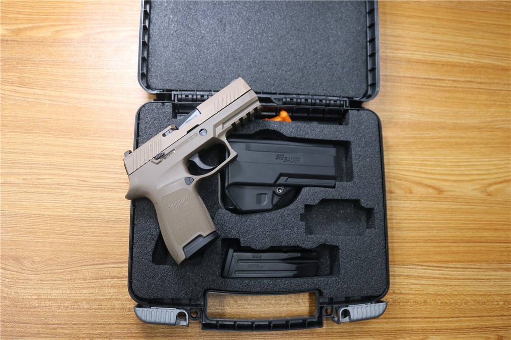 Sig Sauer P320 9mm Compact FDE 3.9" Barrel Box Holster 2 Mags 15 Rounds-img-0