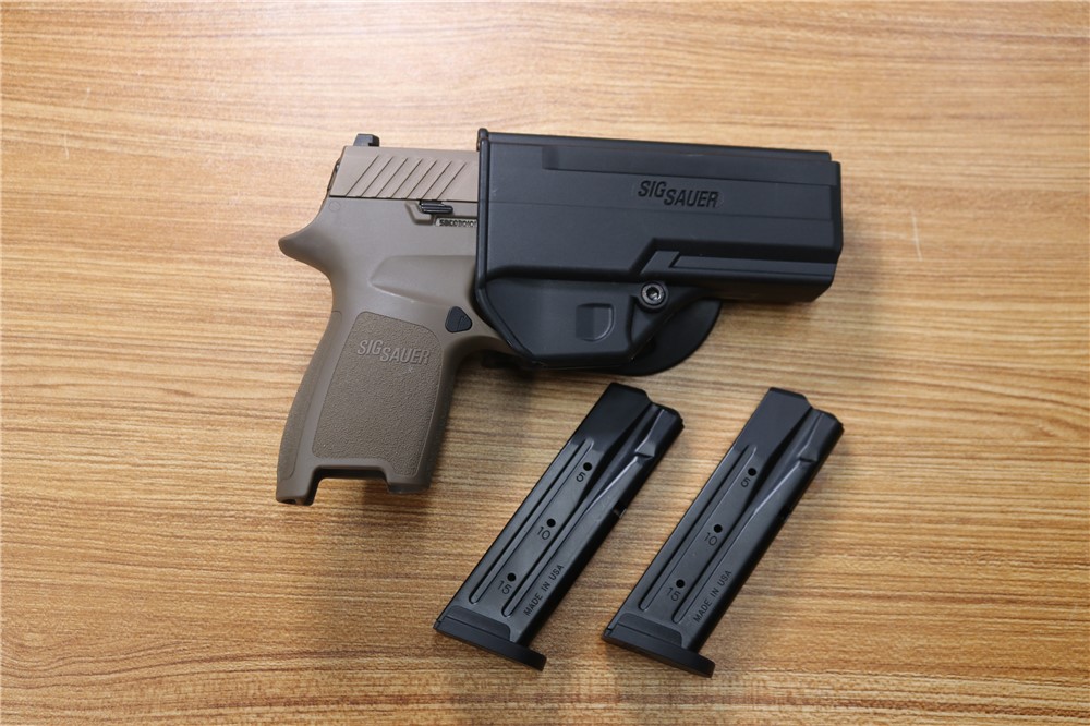 Sig Sauer P320 9mm Compact FDE 3.9" Barrel Box Holster 2 Mags 15 Rounds-img-1