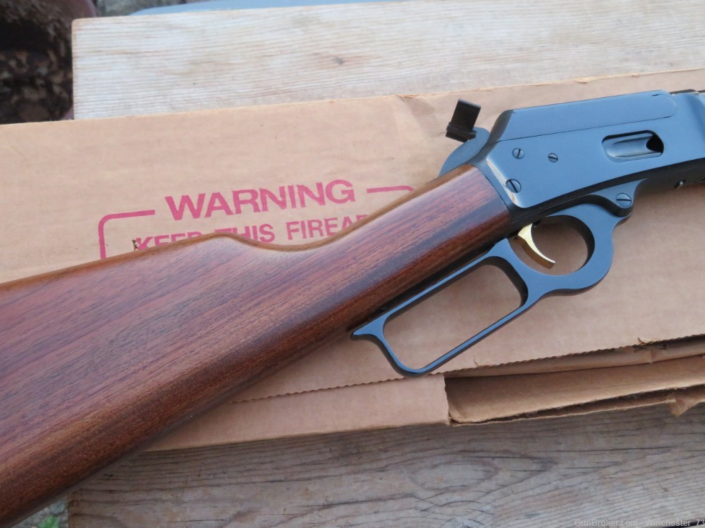 Marlin 1894 94 44 magnum lever rifle with ORIGINAL box 1977 pre safety-img-2