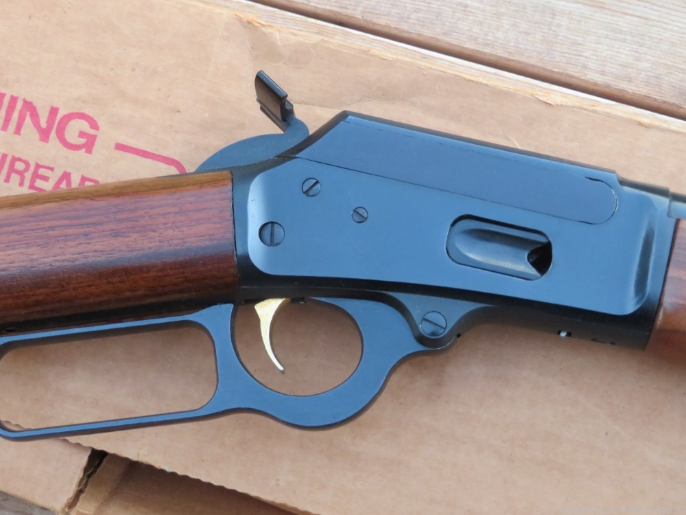 Marlin 1894 94 44 magnum lever rifle with ORIGINAL box 1977 pre safety-img-4