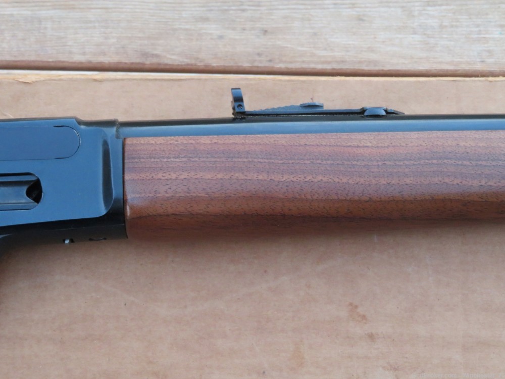 Marlin 1894 94 44 magnum lever rifle with ORIGINAL box 1977 pre safety-img-5