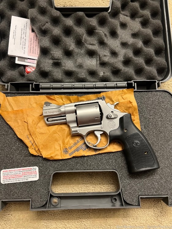 Smith & Wesson 629-6 Performance Center Revolver 44mag Crimson Trace laser -img-1