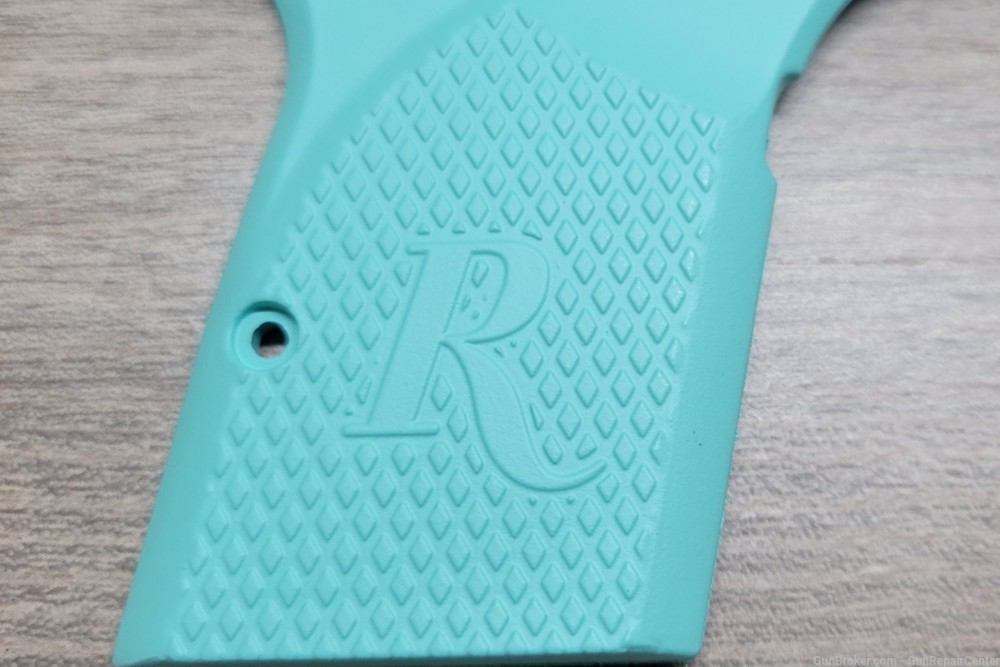 REMINGTON RM380 Grip Set, Robins Egg Cerakote-img-1