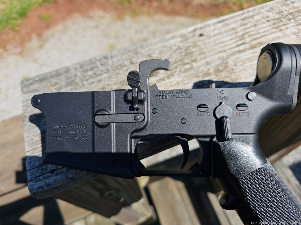 No Law Letter M16 complete lower receiver -img-3