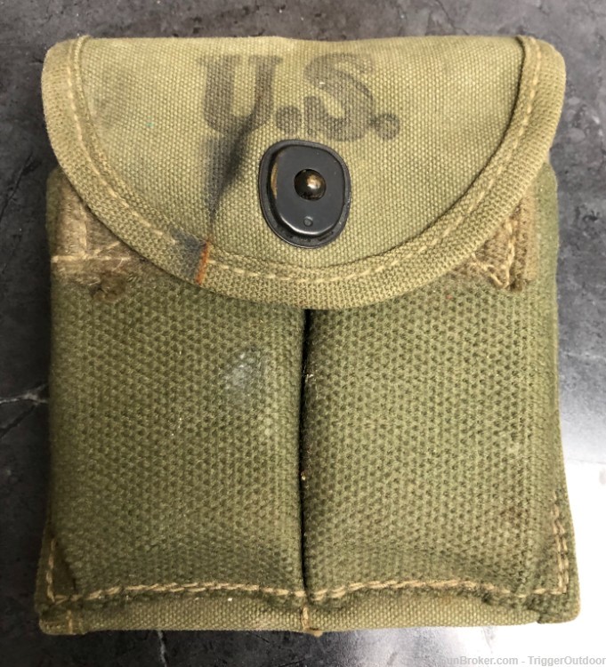 M1 Carbine ammo pouch (Arnold MFG CO 1944) and 2 Loaded magazines (II/BW)-img-1