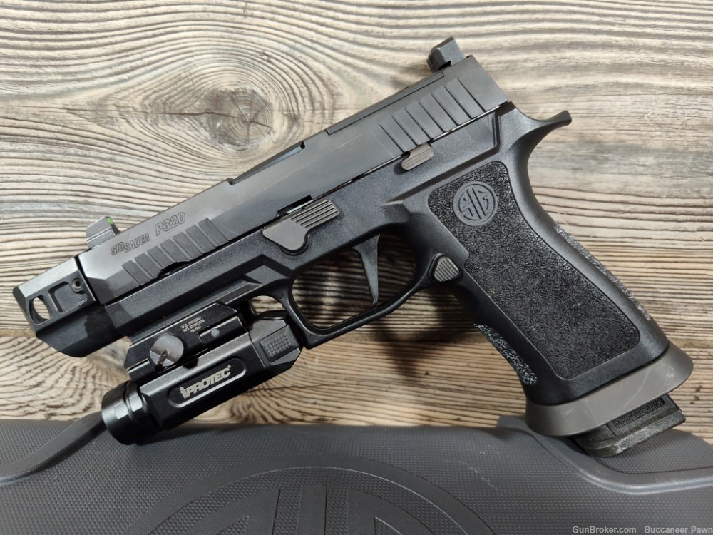 Sig Sauer P320 9mm w/ Compensated 4.5" Barrel, Protec Light, & Other!-img-1