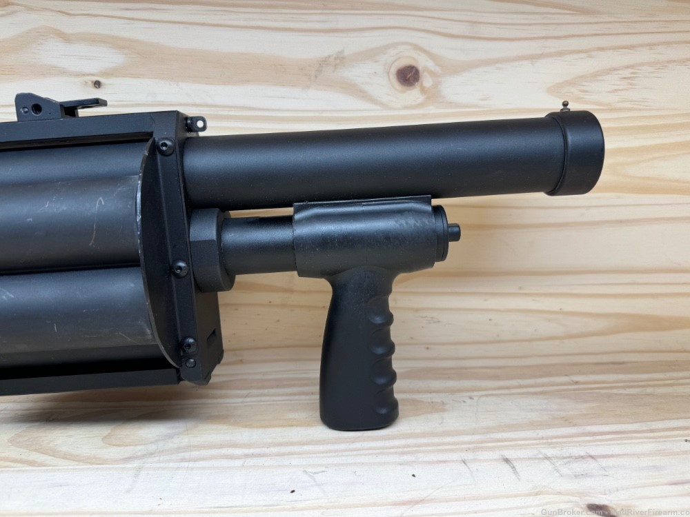SIN CITY TACTICAL 6 SHOT ROTARY FLARE LAUNCHER W/ RELOADING SUPPLIES!-img-3