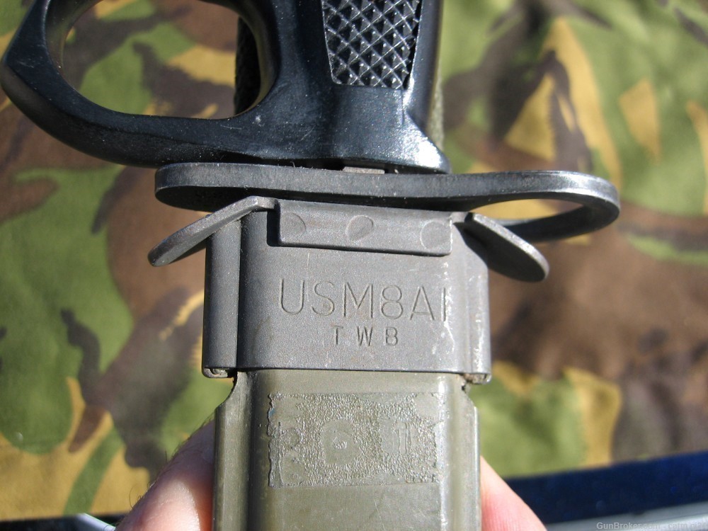U.S. M-7 M-16 BAYONEY KNUCKLE DUSTER MADE BY CONETTA.-img-2