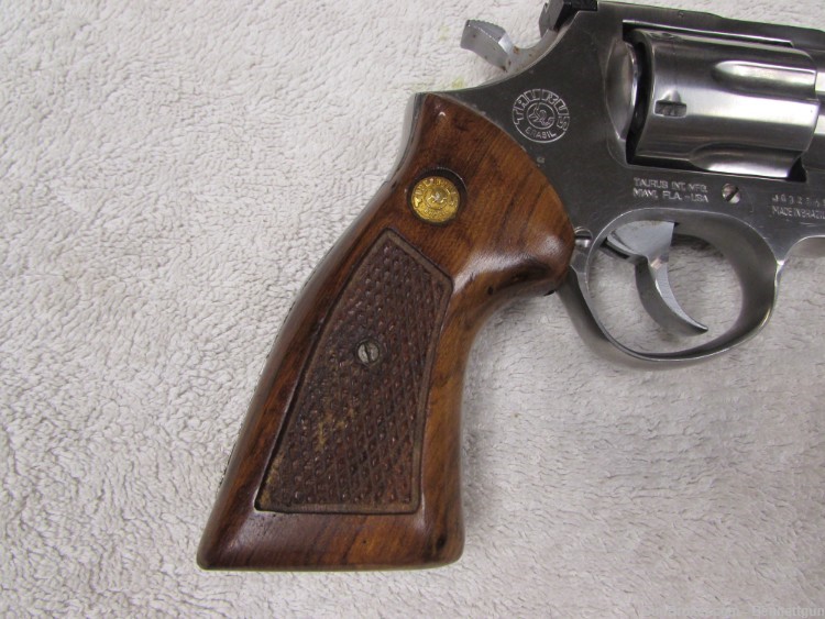 Taurus 689 357 mag 4" VR Stainless Revolver w/ Holster-img-5