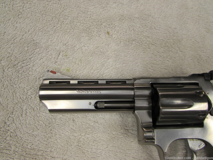 Taurus 689 357 mag 4" VR Stainless Revolver w/ Holster-img-2