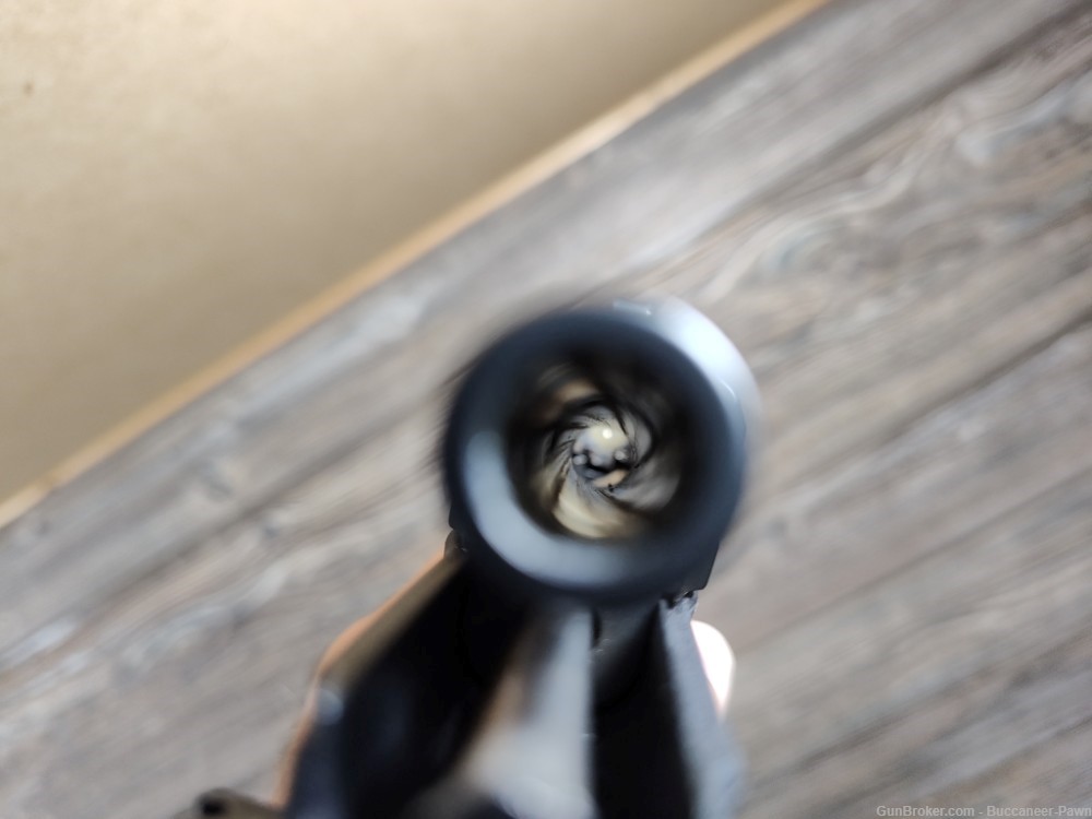 Smith & Wesson M&P9 Semi-Auto 9mm 4.25" Barrel w/ One 17 Rnd Mag & Protec!-img-29