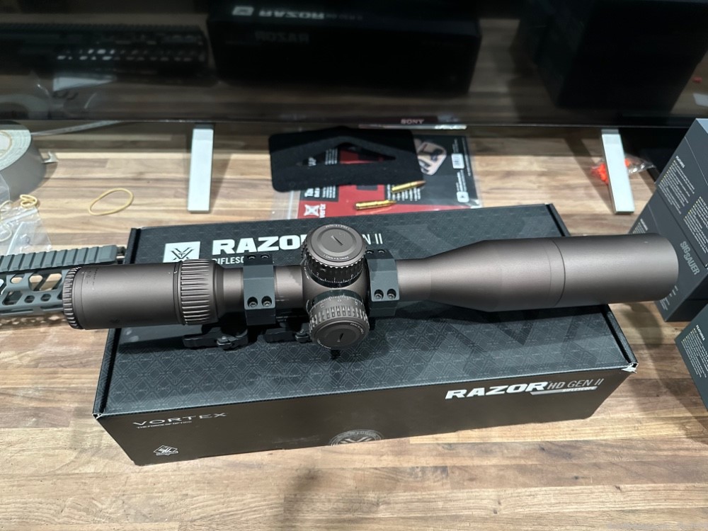 Vortex Razor Gen ii 3-18 scope with Midwest QD mount-img-0