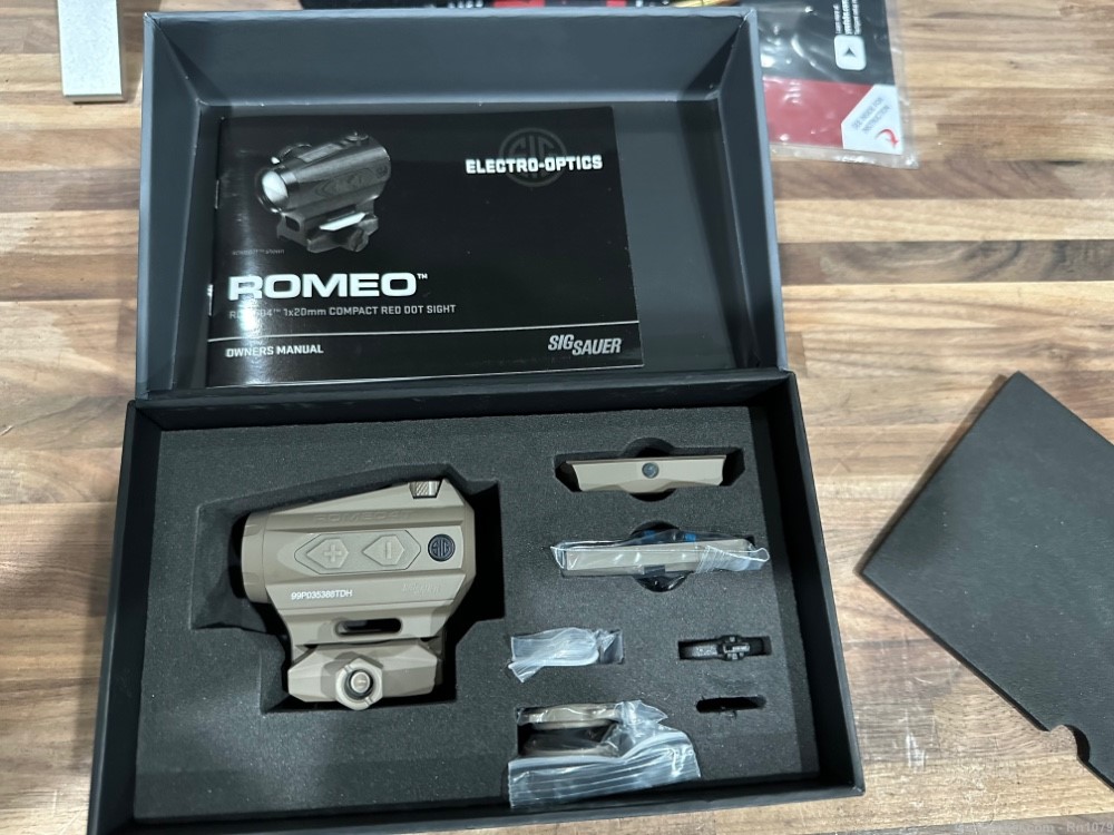 Sig sauer Romeo4T FDE  like new in box-img-0