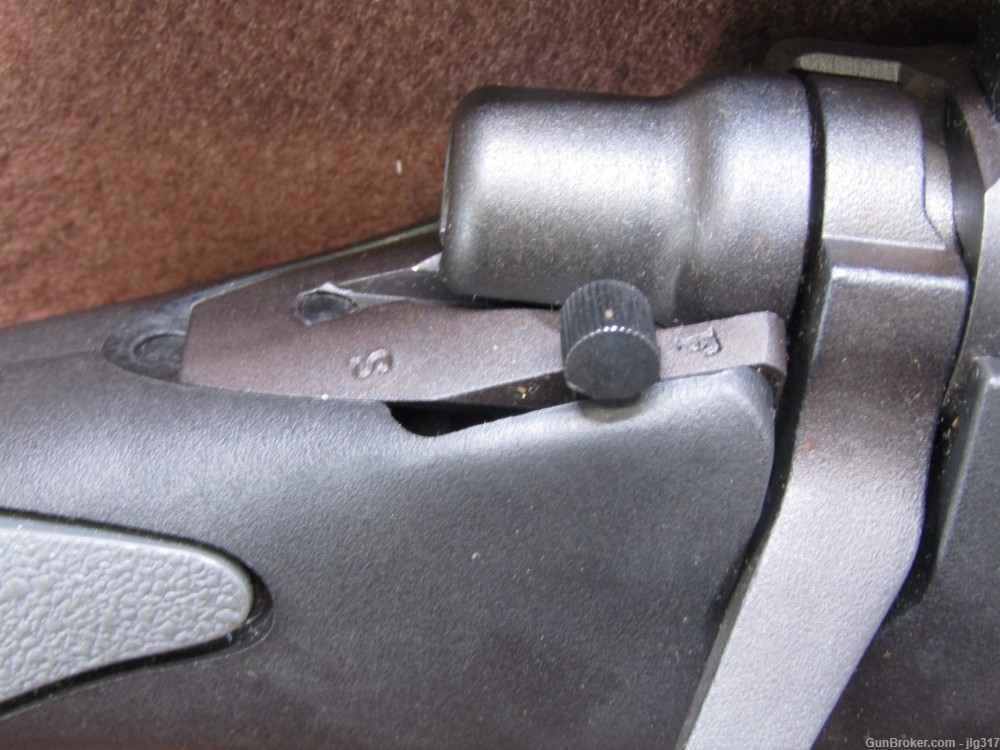Remington 700 300 Win Mag Bolt Action Rifle Leupold VX-1 3-9x40 Scope-img-7