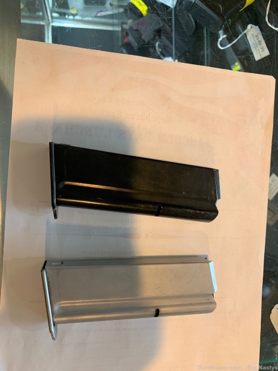 Magnum Research Desert Eagle 50AE factory Magazines -img-2