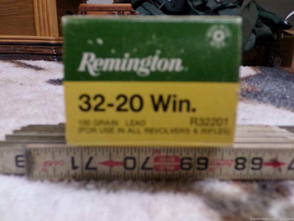 Full Box of 50 Remington 32-20 100 Gr. Lead. Hard to find Pristine-img-0