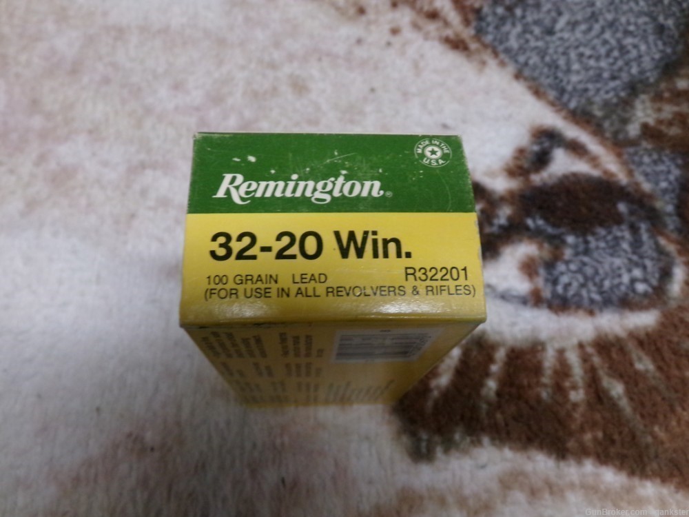 Full Box of 50 Remington 32-20 100 Gr. Lead. Hard to find Pristine-img-1