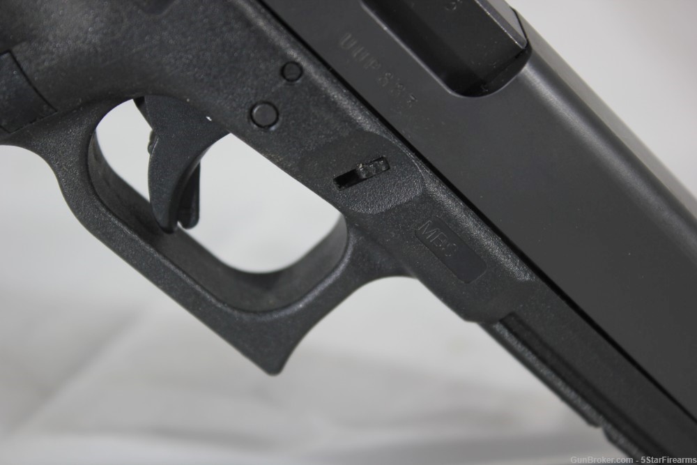 GLOCK 17 Gen 4 2 mags LE trade in Layaway Available NO RESERVE!-img-4