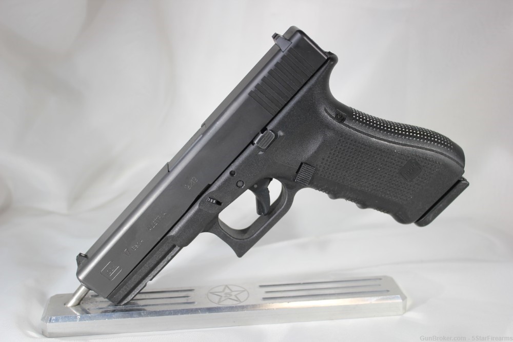 GLOCK 17 Gen 4 2 mags LE trade in Layaway Available NO RESERVE!-img-5