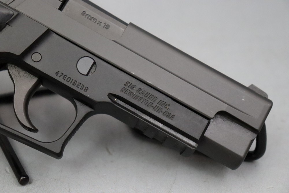 Sig Sauer P226 9mm 4.4" w/case-img-4