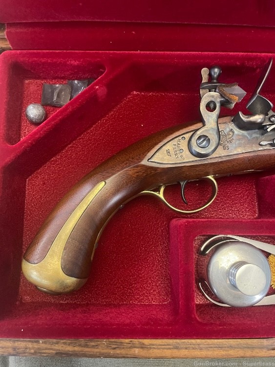 Harper's Ferry Flintlock 54 caliber pistol! Rare! Own a piece of history -img-1