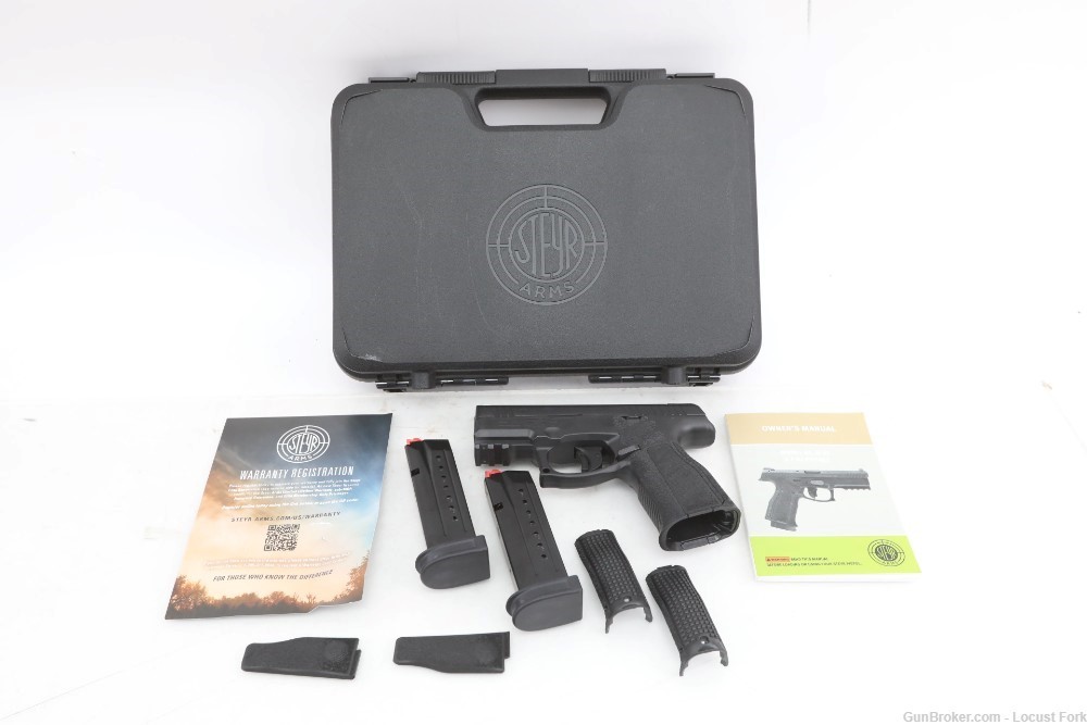 Steyr C9-A2 MF 3.5" 9mm 2-17 rd Mags Factory Box LIKE NEW No Reserve!-img-0