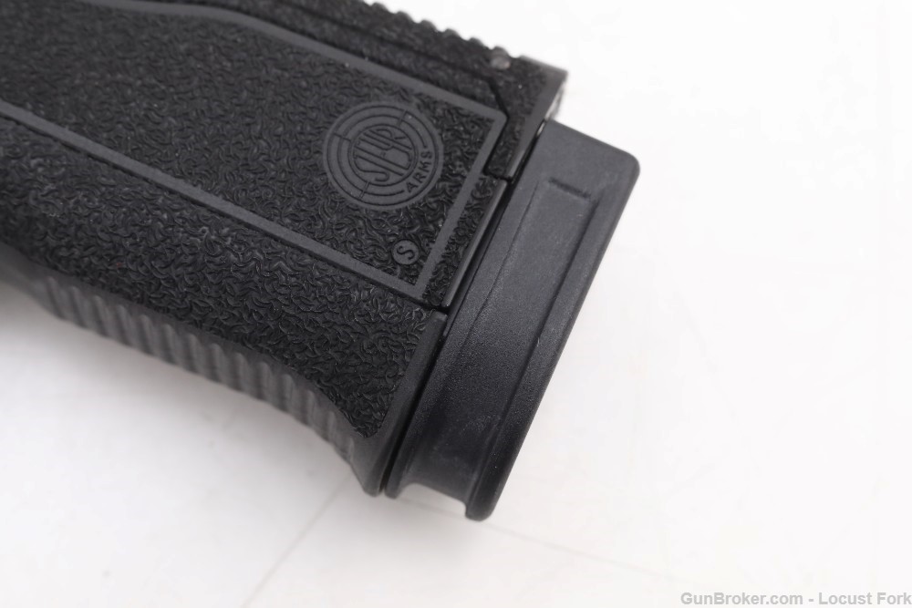 Steyr C9-A2 MF 3.5" 9mm 2-17 rd Mags Factory Box LIKE NEW No Reserve!-img-14