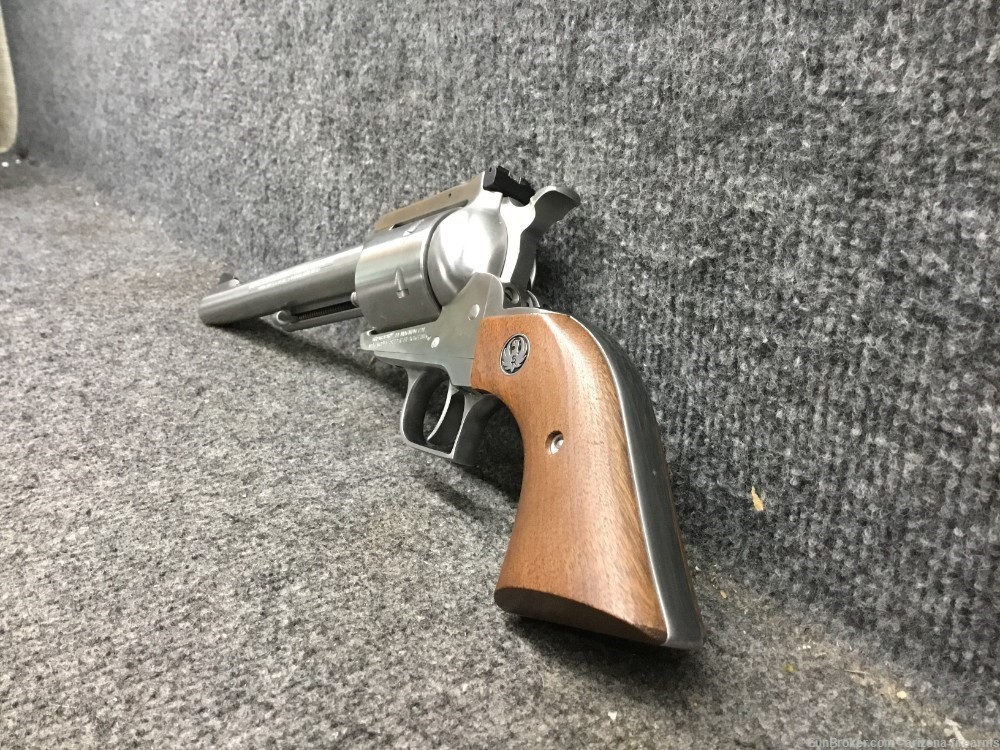 Ruger New Model Super Blackhawk .44Mag Revolver W/ Non Original Box-img-5