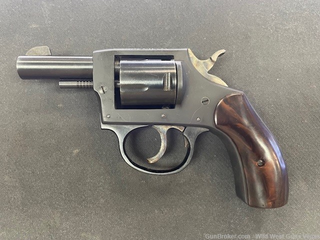 Iver Johnson Cadet  Revolver .38 Colt With Original Box Nice! Penny Start!-img-2
