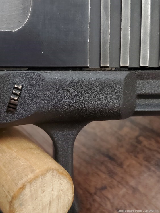 Used Glock 17 Gen 3, 9mm-img-14