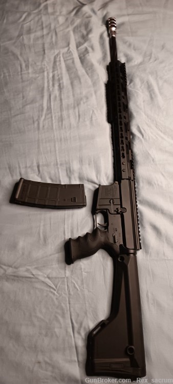 Side Charging Ar-15 w/ 30 round PMAG-img-4