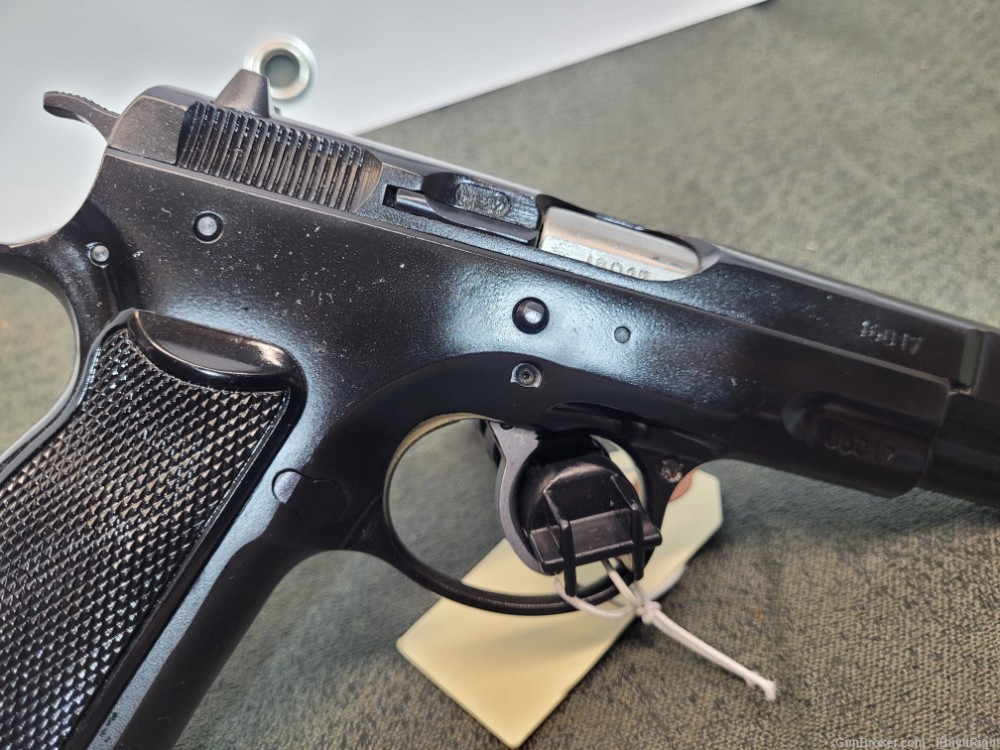 CZ 75 9mm Semi-Automatic Pistol Double Action Made in Czecheslovakia-img-2