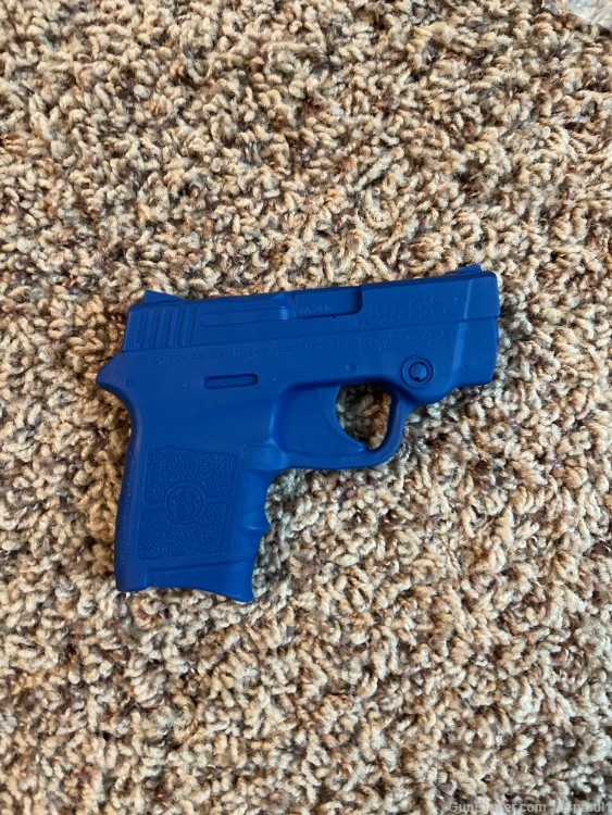 NEW Smith & Wesson Bodyguard .380 Blue Gun-img-0