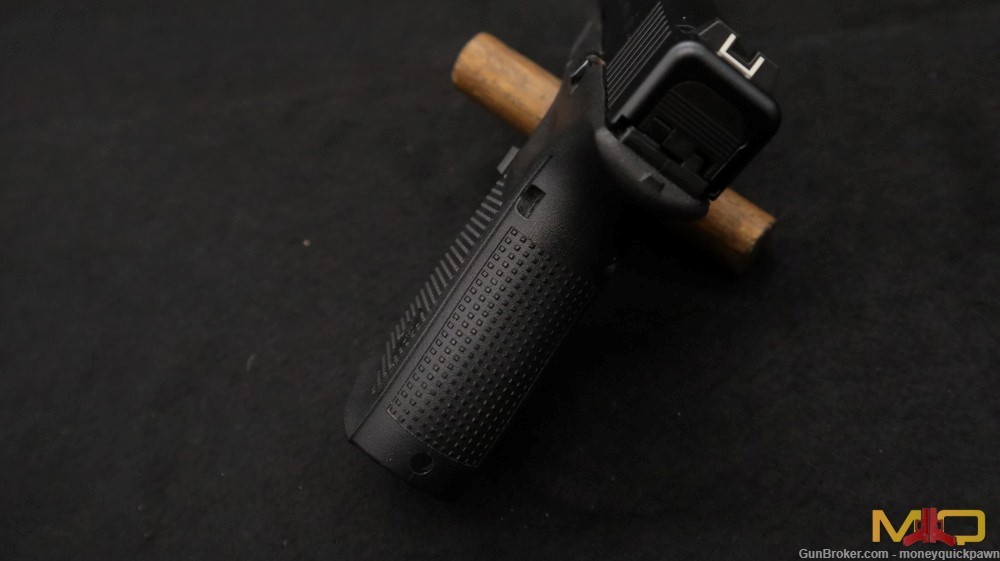 Glock G19 Gen5 9mm Great Condition In Case Penny Start!-img-7