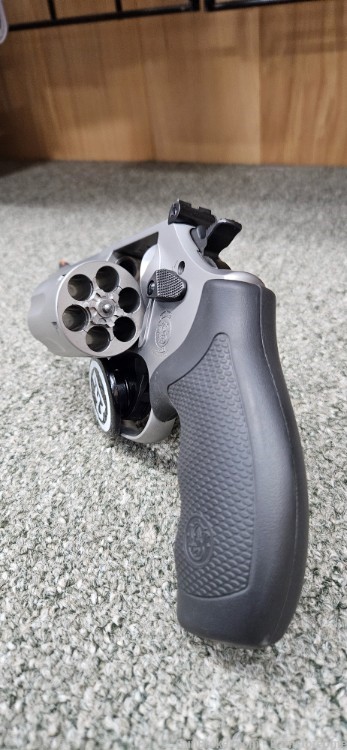 LNIB Smith & Wesson 66-8 Combat Magnum 357mag-img-2