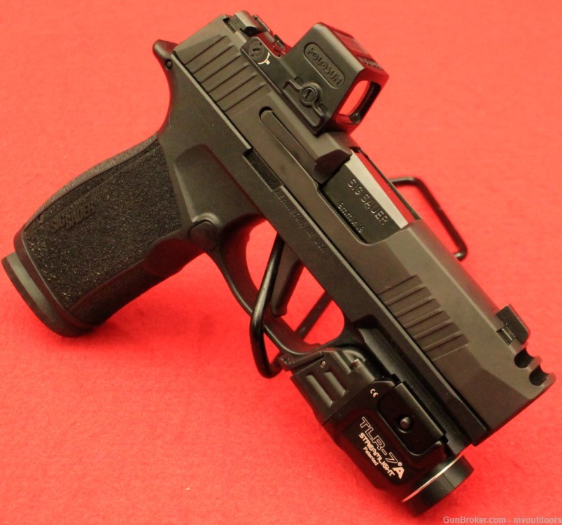 Sig Sauer P365x Macro 9mm 3.1" barrel semi-auto pistol w/Holosun Red Dot.-img-2