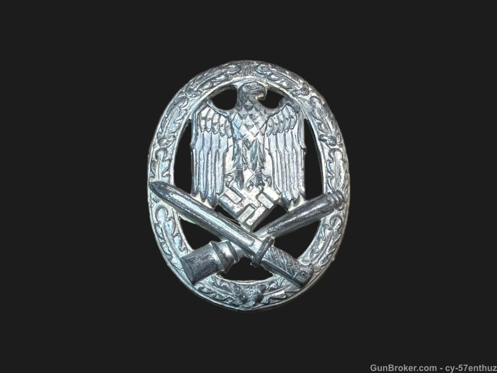 WW2 German General Assault Badge in Silver GAB WWII-img-0