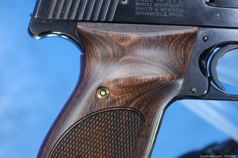 SMITH AND WESSON MODEL 41 22LR S&W 41-img-32