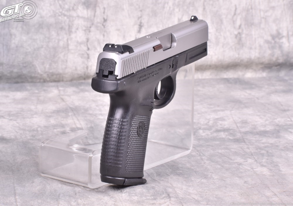 Smith & Wesson SD40 VE .40 S&W-img-2