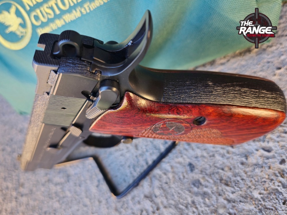 Nighthawk Custom Browning Hi Power 4.7" 9mm 5 Mags Stingray/Leather Holster-img-19