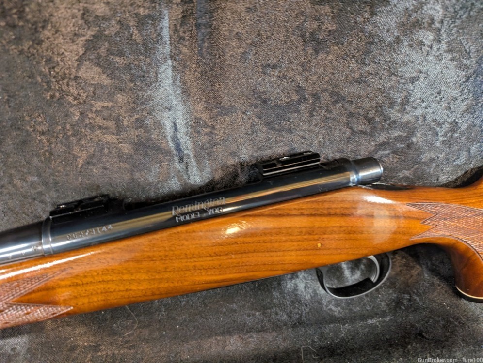 Vintage Remington 700 BDL 30-06 Walnut Stock beautiful woodgrain stock wow-img-34