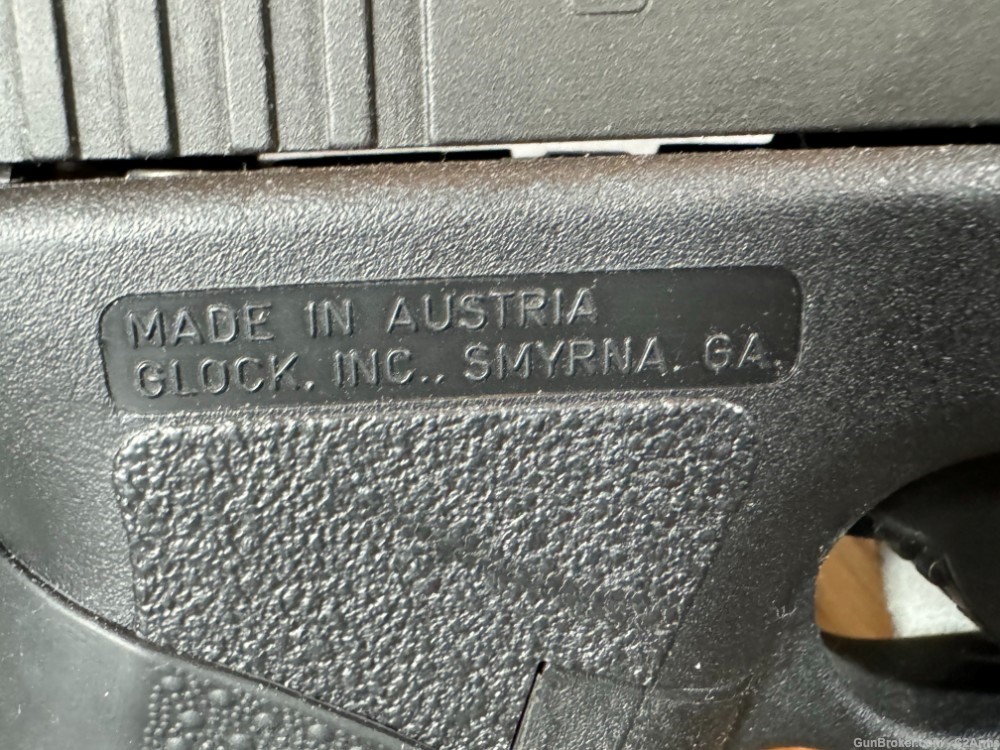 Glock 23 Gen 2 40S&W Pistol-img-7