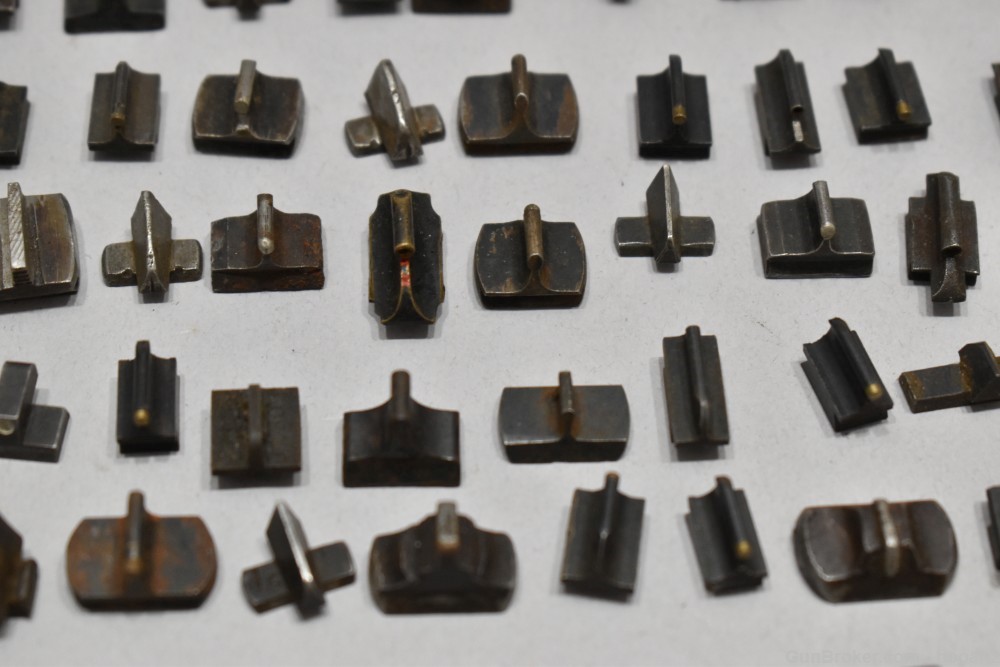 Huge Lot Approx 245 Pcs Unknown Dovetail Front Sights READ-img-8