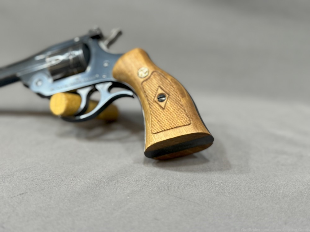 Beautiful H&R Model 999 Sportsman - .22 L.R. 9-Shot Top-Break Revolver-img-4