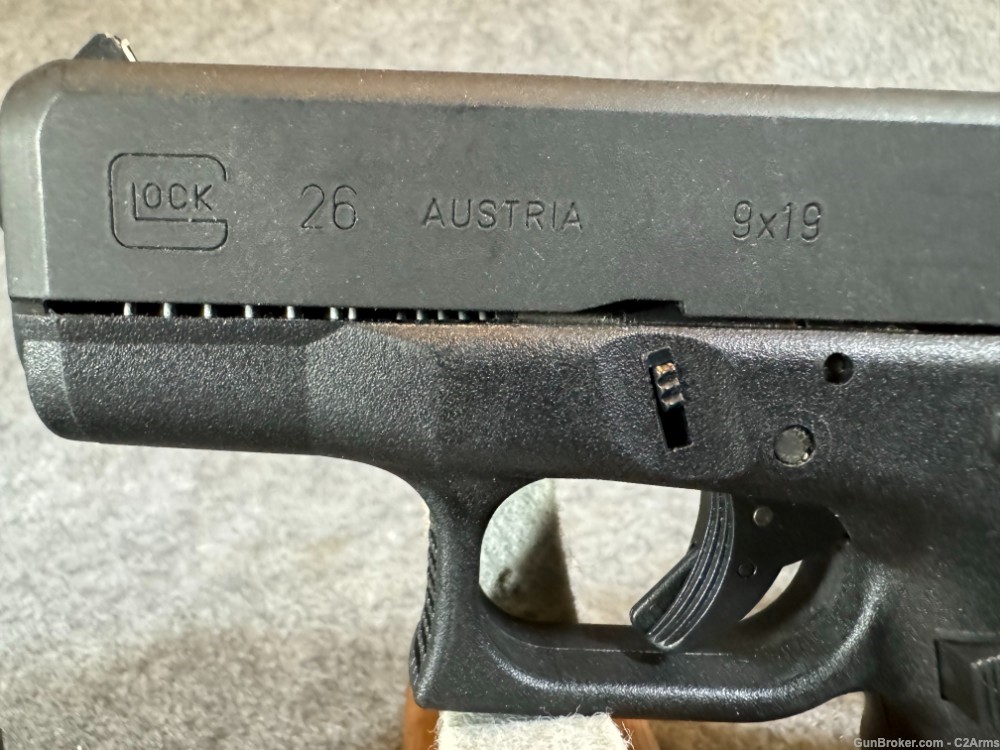 Glock 26 9mm Pistol with Extra Magazines-img-3