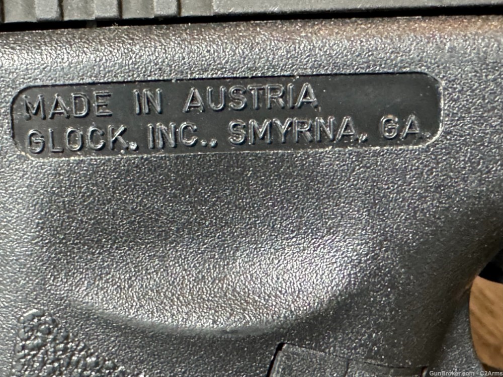 Glock 26 9mm Pistol with Extra Magazines-img-11