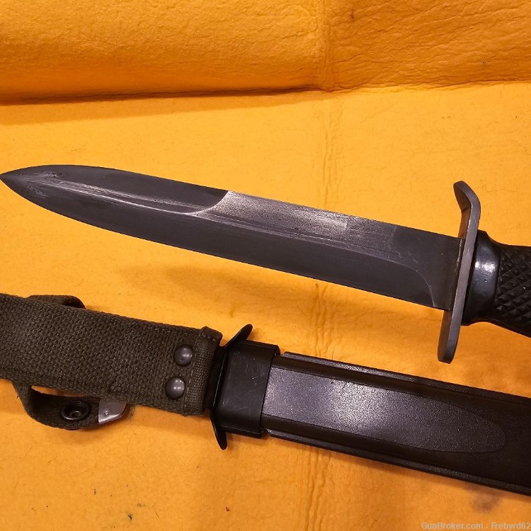 Post War M-3 Fighting knife and sheath made in West Germany-img-2